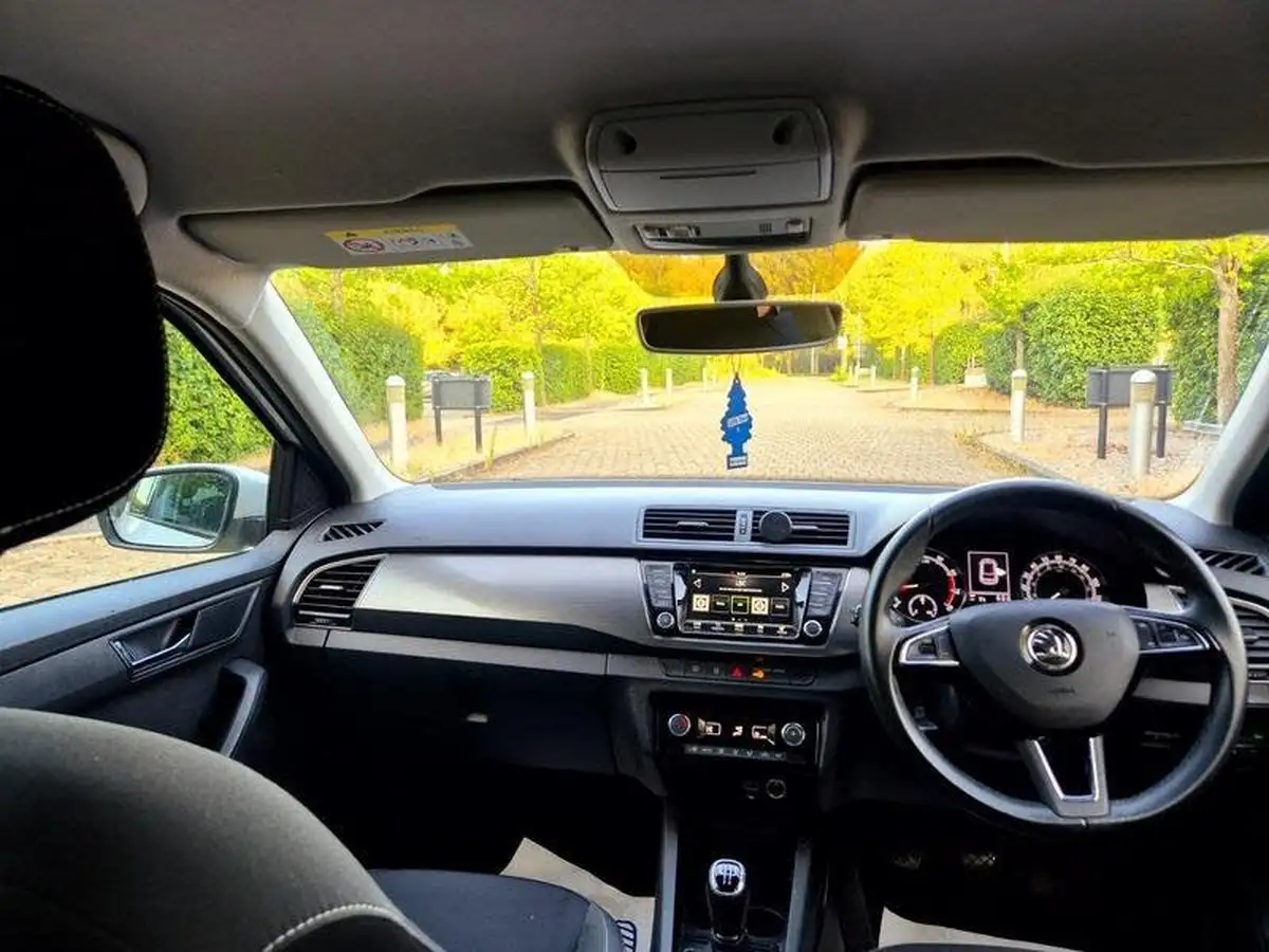 2019-skoda-fabia-10-tsi-se-l-95ps-ss-hatchback-big-11