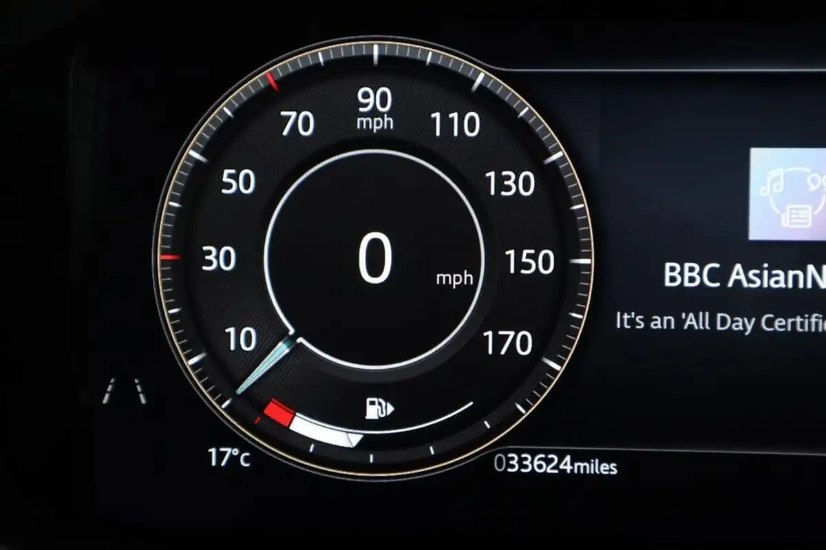 2021-jaguar-f-pace-20-d200-r-dynamic-hse-mhev-big-50