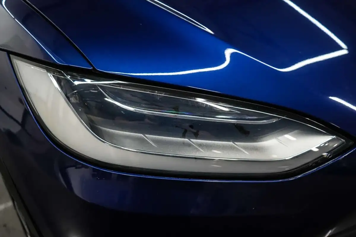 2018-tesla-model-x-e-75d-big-5