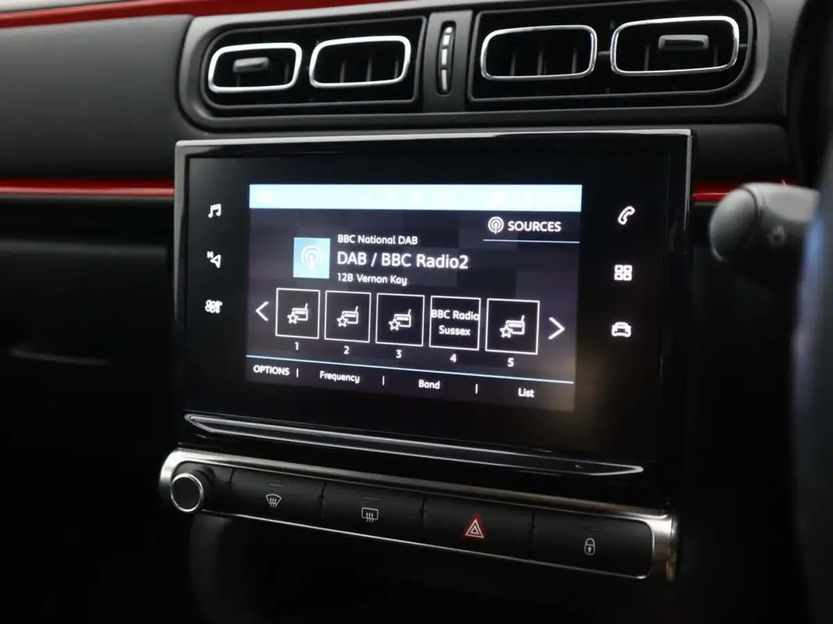 2020-citroen-c3-12-puretech-flair-plus-110ps-eat6-big-16