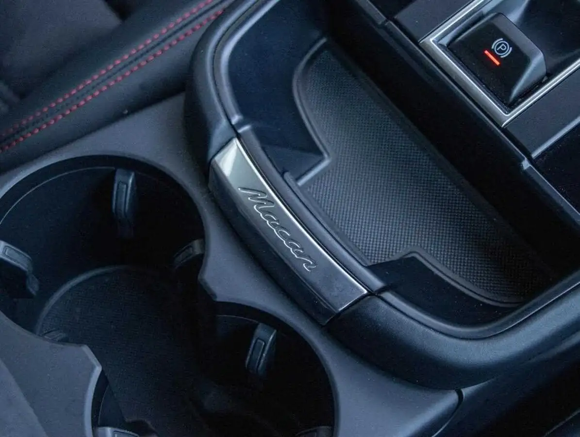 2023-porsche-macan-29-v6-gts-big-26