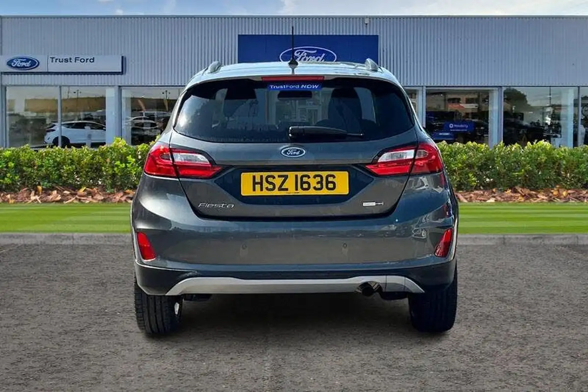 2023-ford-fiesta-10t-active-125ps-hybrid-mhev-big-6