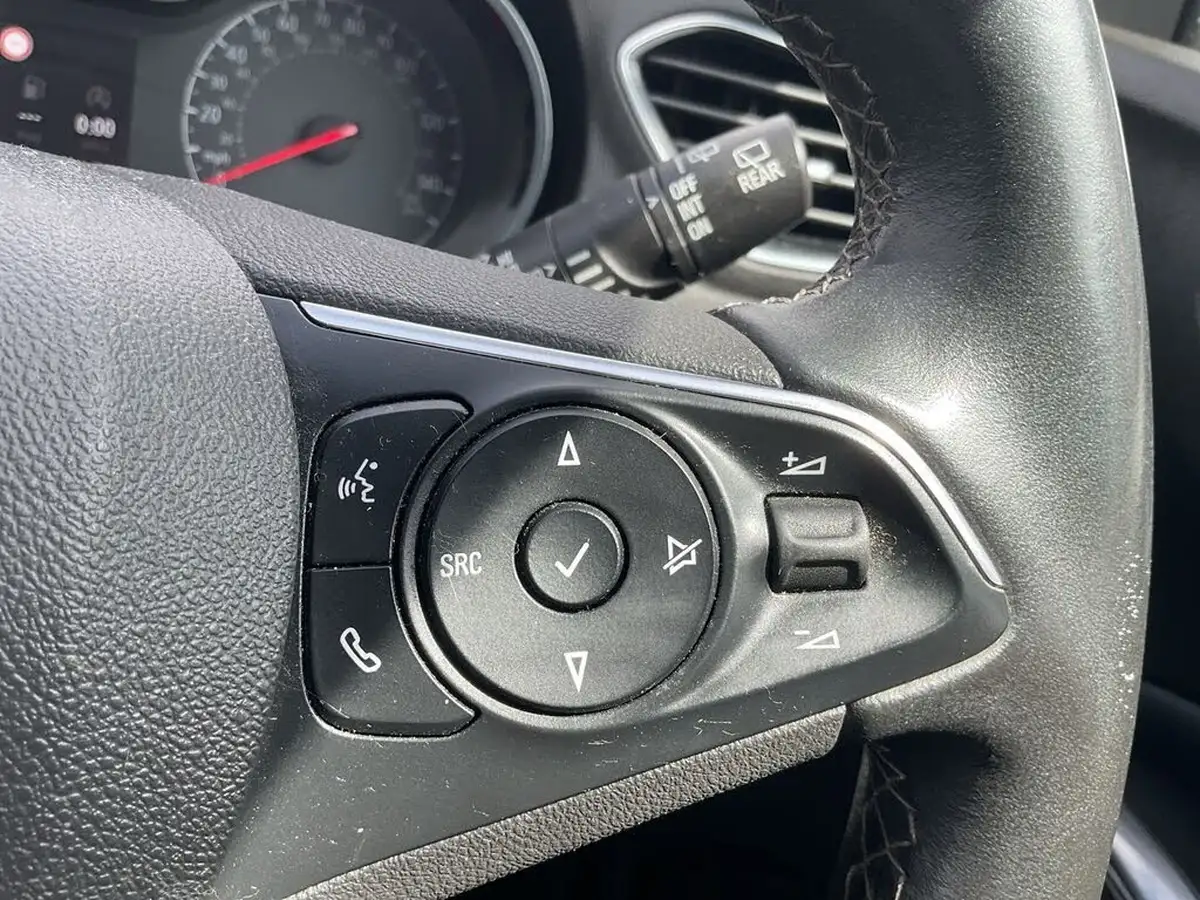 2019-vauxhall-grandland-x-12-sri-nav-big-19