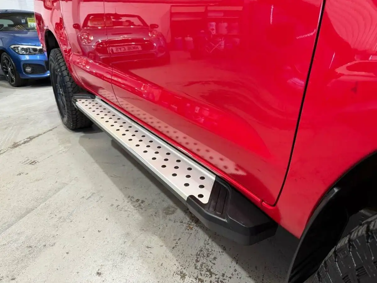 2015-toyota-hi-lux-25td-active-vsc-double-cab-pickup-big-24