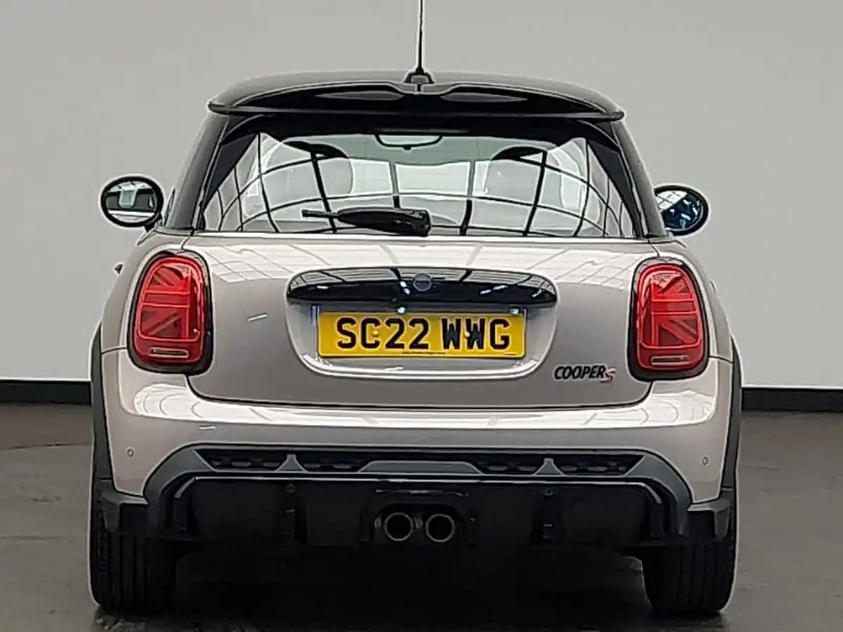 2022-mini-cooper-20-cooper-s-sport-hatchback-3d-auto-big-14