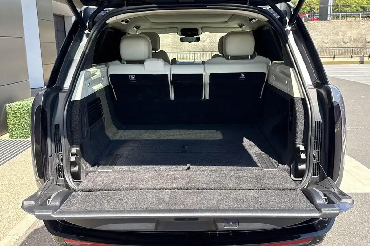 2024-land-rover-range-rover-30-d350-se-big-37