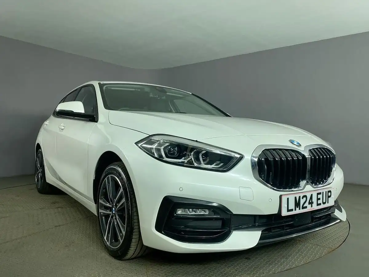 2024-bmw-1-series-15-118i-sport-dct-big-10