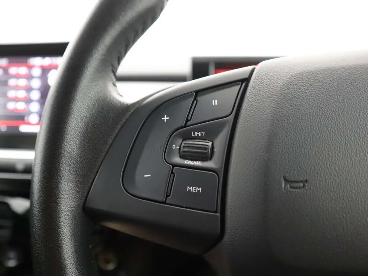 2020-citroen-c4-cactus-12-puretech-flair-110ps-big-20
