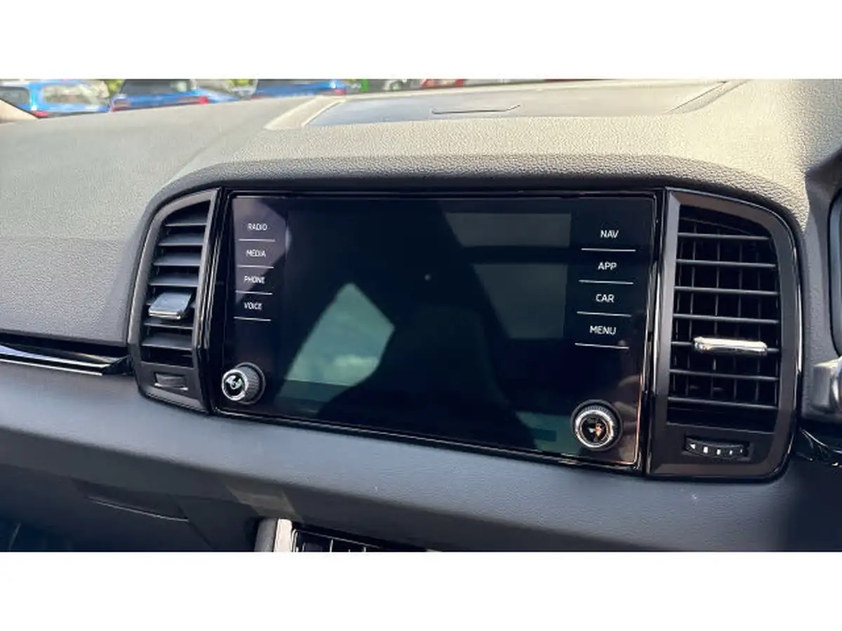 2024-skoda-karoq-20-tsi-sportline-big-11