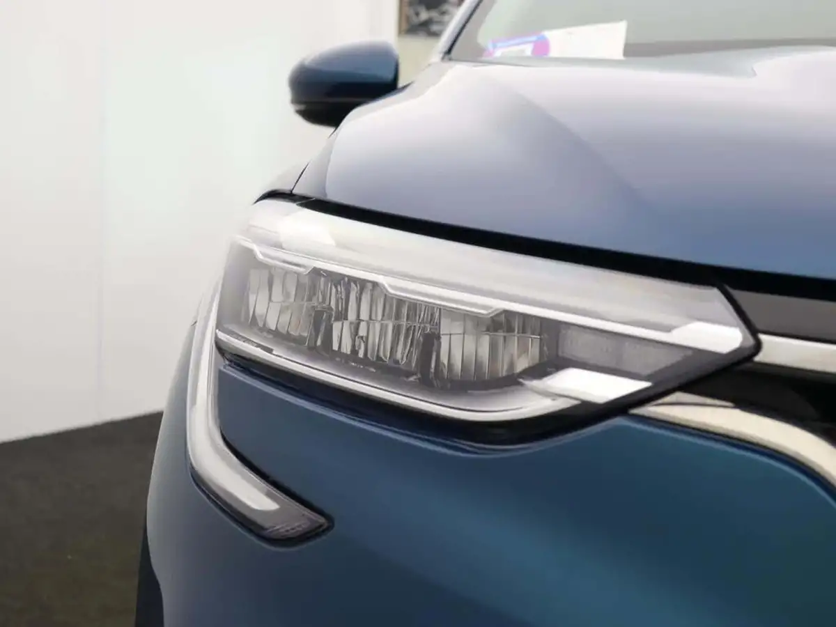 2022-renault-arkana-16-iconic-big-49