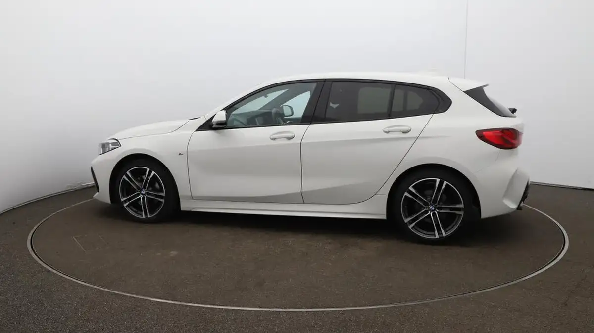 2023-bmw-1-series-15-118i-m-sport-lcp-dct-big-59