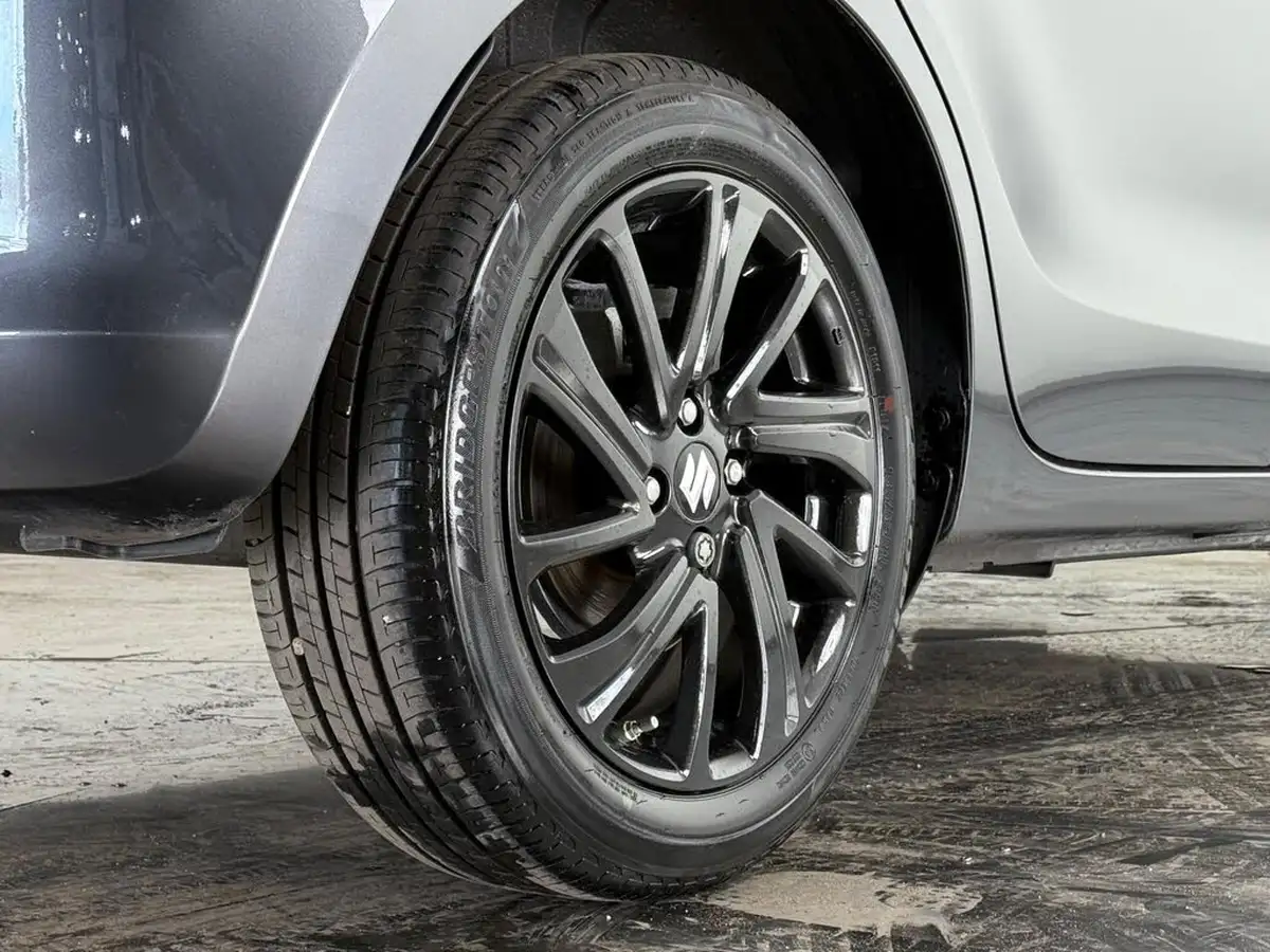 2023-suzuki-swift-12-dualjet-sz5-cvt-big-10