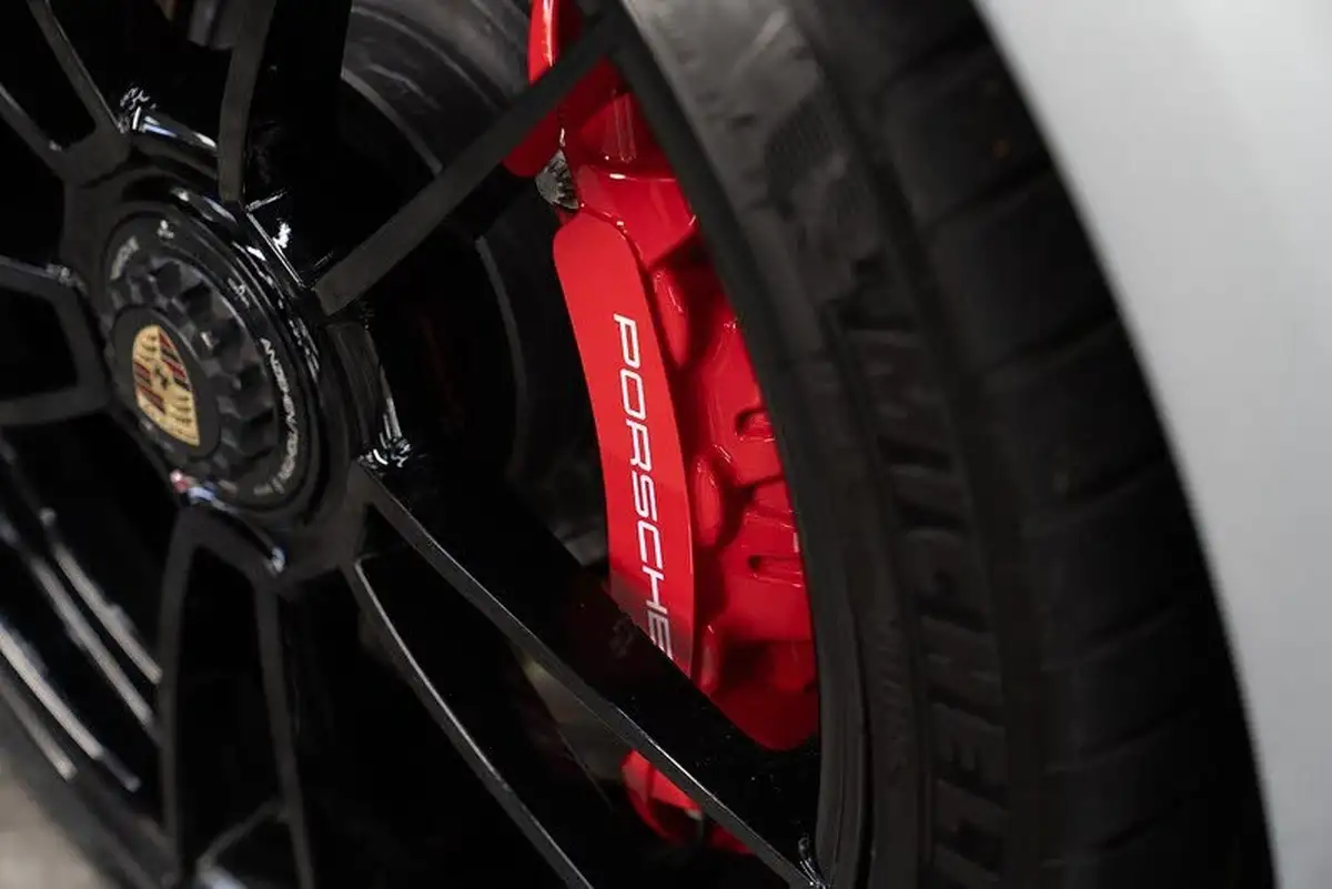2022-porsche-911-30-carrera-gts-coupe-big-37