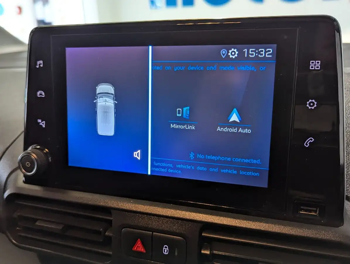 2020-peugeot-partner-15-bluehdi-1000-professional-100ps-eu6dt-panel-big-28