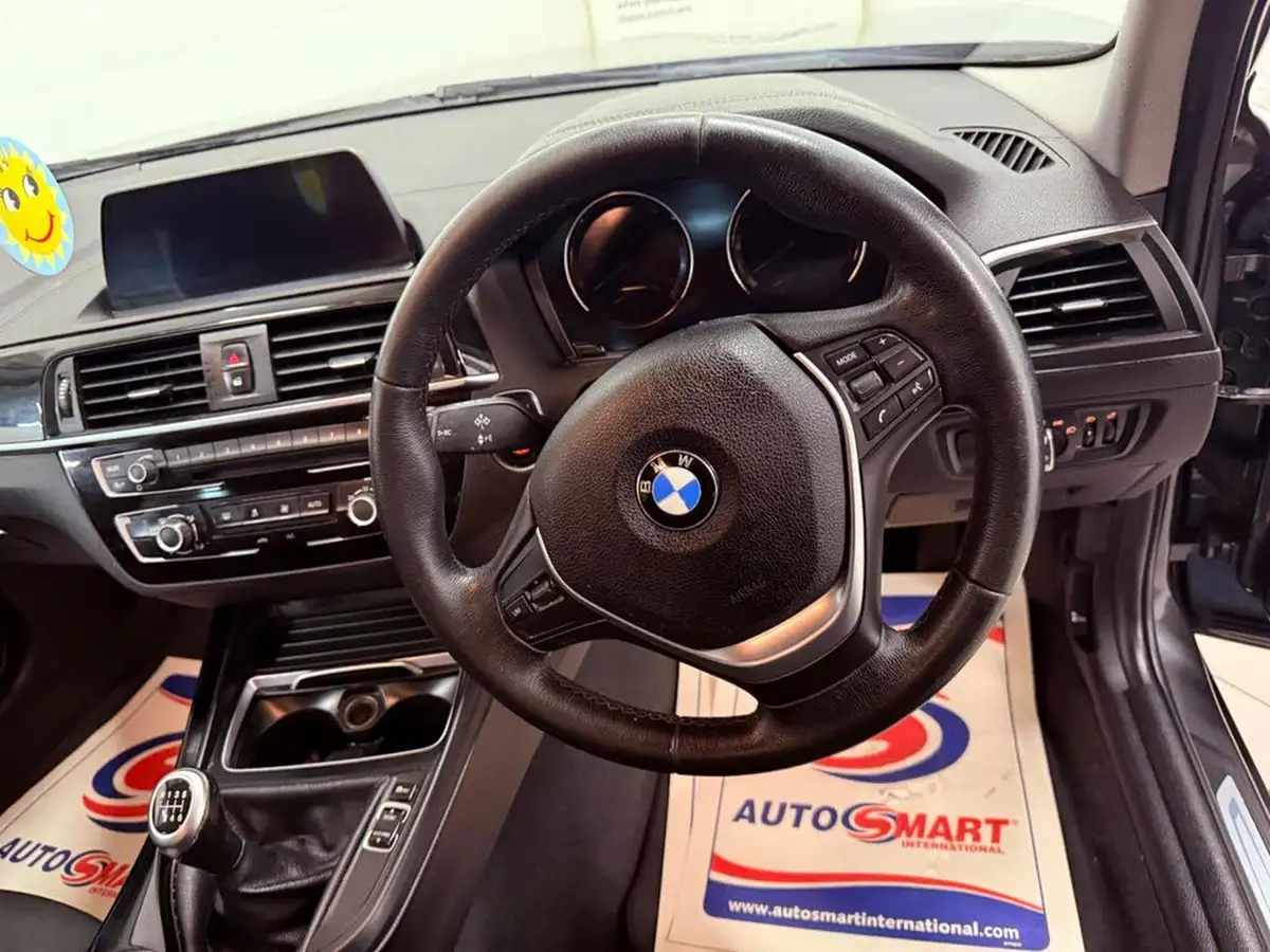 2018-bmw-1-series-15-118i-se-5d-big-35