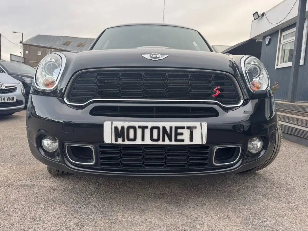 2011-mini-countryman-16-cooper-s-190bhp-all4-big-29