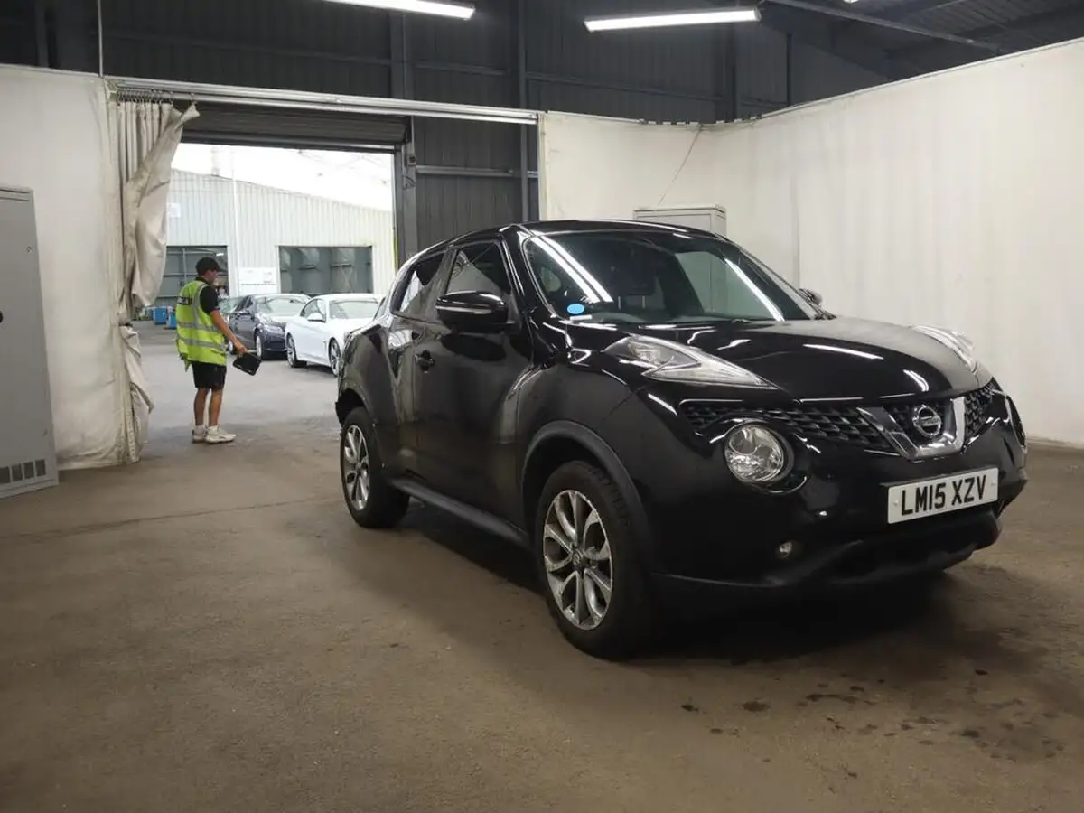 2015-nissan-juke-12-tekna-ss-big-0