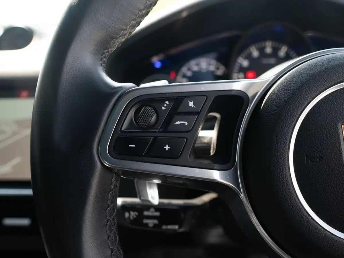2019-porsche-cayenne-30-v6-station-wagon-big-10
