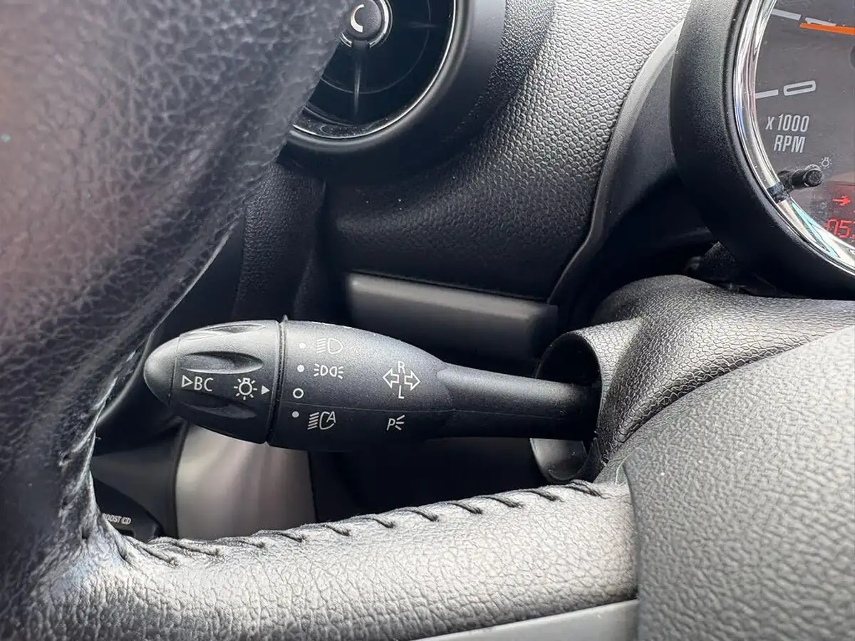 2015-mini-countryman-16-cooper-chili-auto-big-8