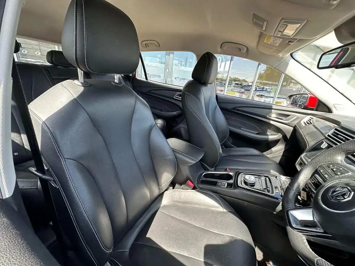2021-mg-mg5-e-exclusive-ev-big-3