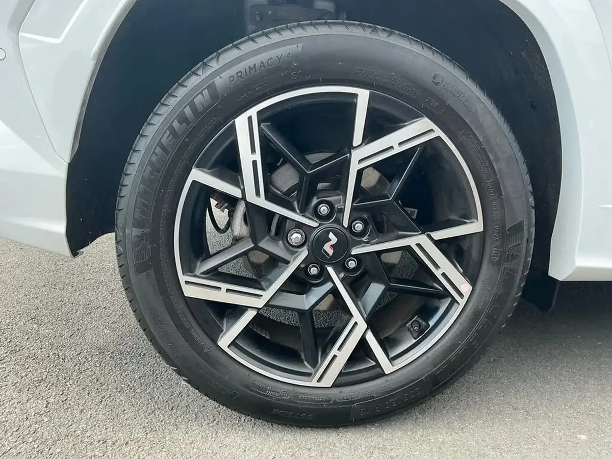 2025-hyundai-tucson-16-t-gdi-n-line-s-215ps-hybrid-auto-big-18