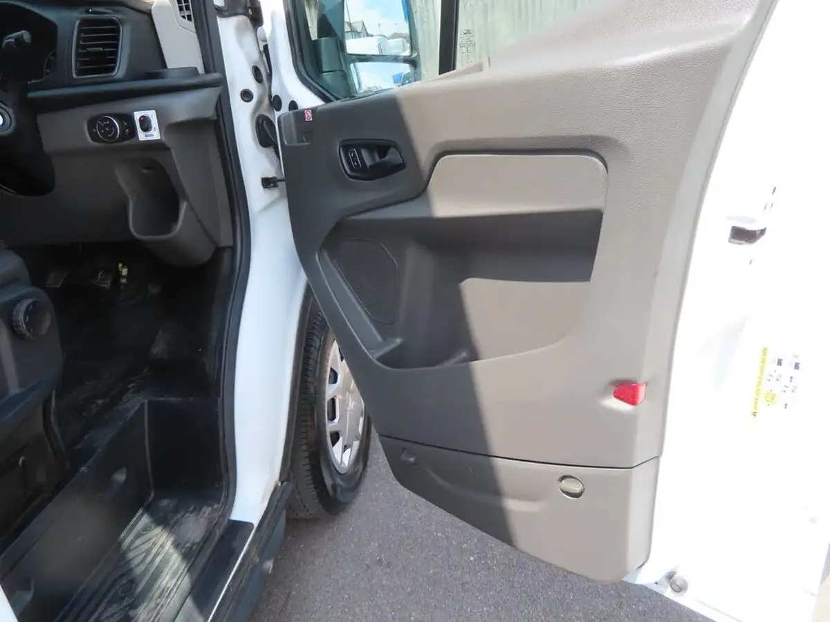 2021-ford-transit-20tdci-350-l3h1-leader-130pseu6dt-fwd-cab-big-25