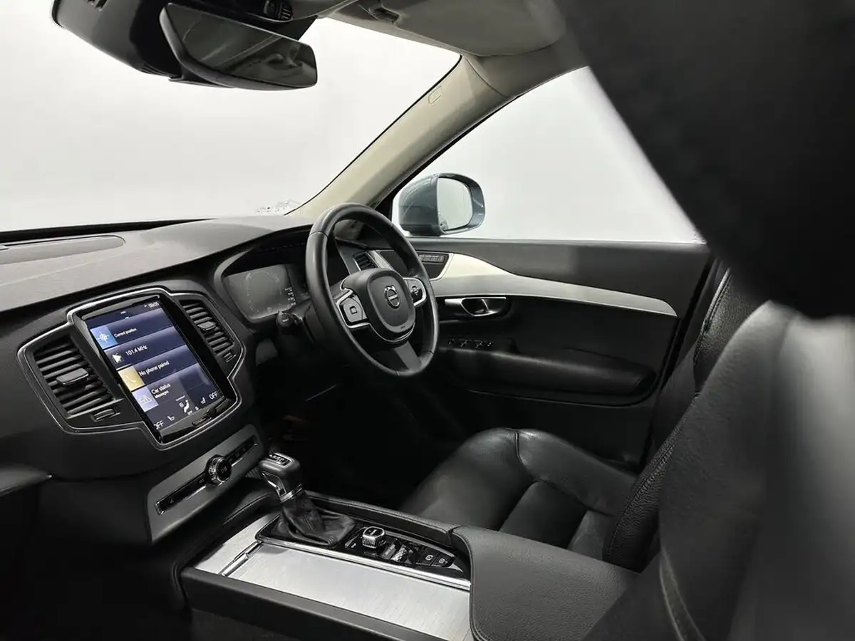 2017-volvo-xc90-20td-d5-momentum-awd-auto-big-27