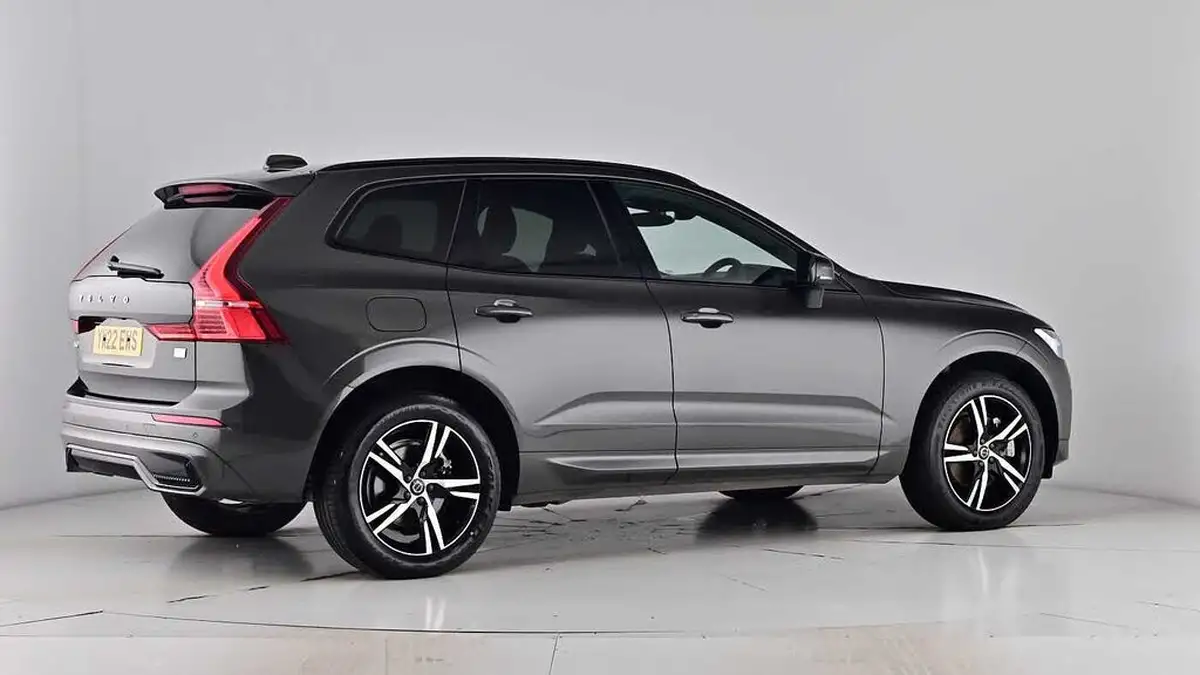 2022-volvo-xc60-20-t6-r-design-350bhp-plug-in-hybrid-big-77