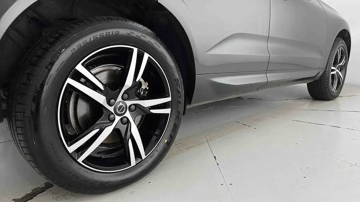 2022-volvo-xc60-20-t6-r-design-350bhp-plug-in-hybrid-big-29