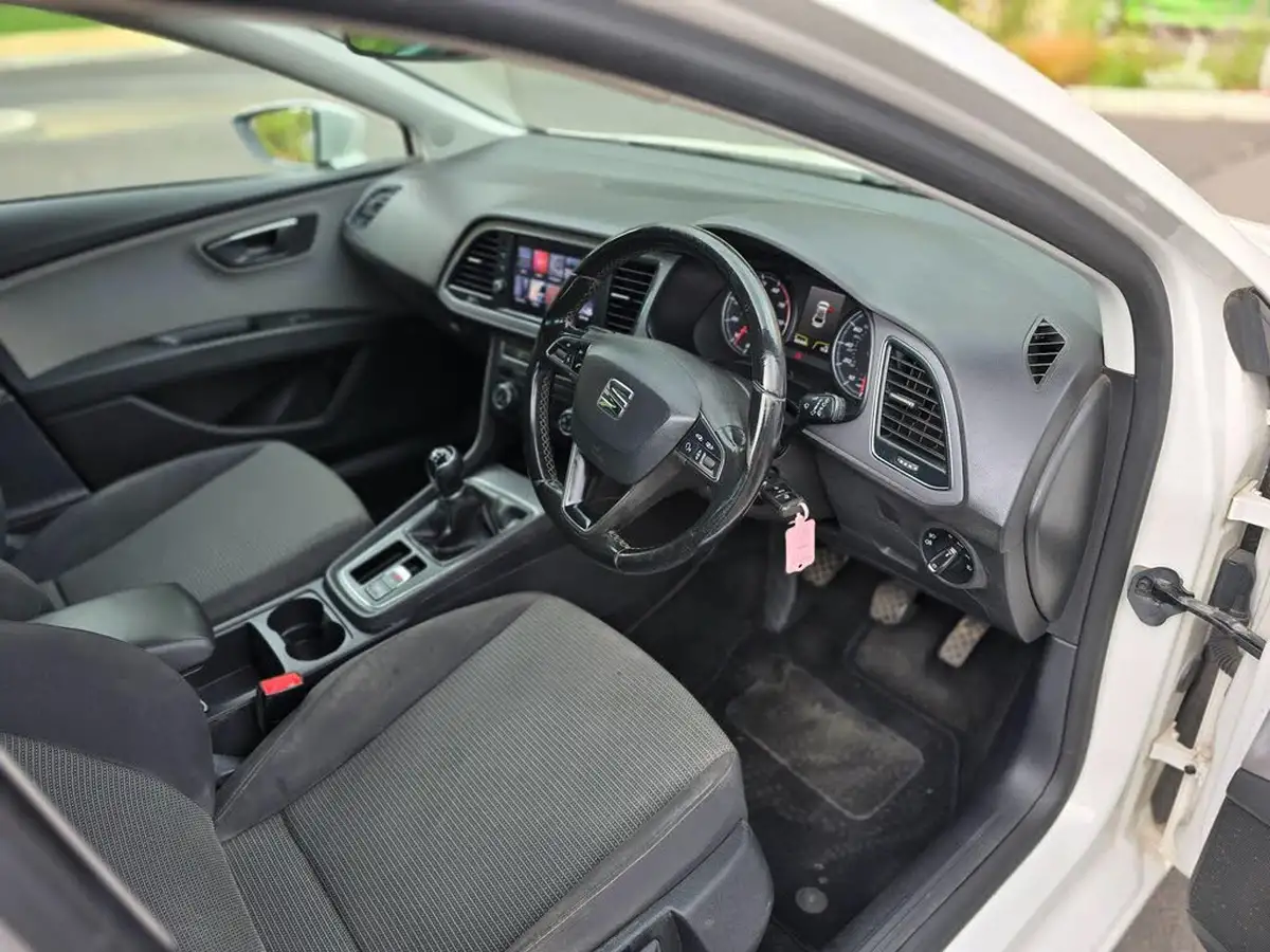 2017-seat-leon-12-tsi-se-dynamic-technology-hatchback-big-24