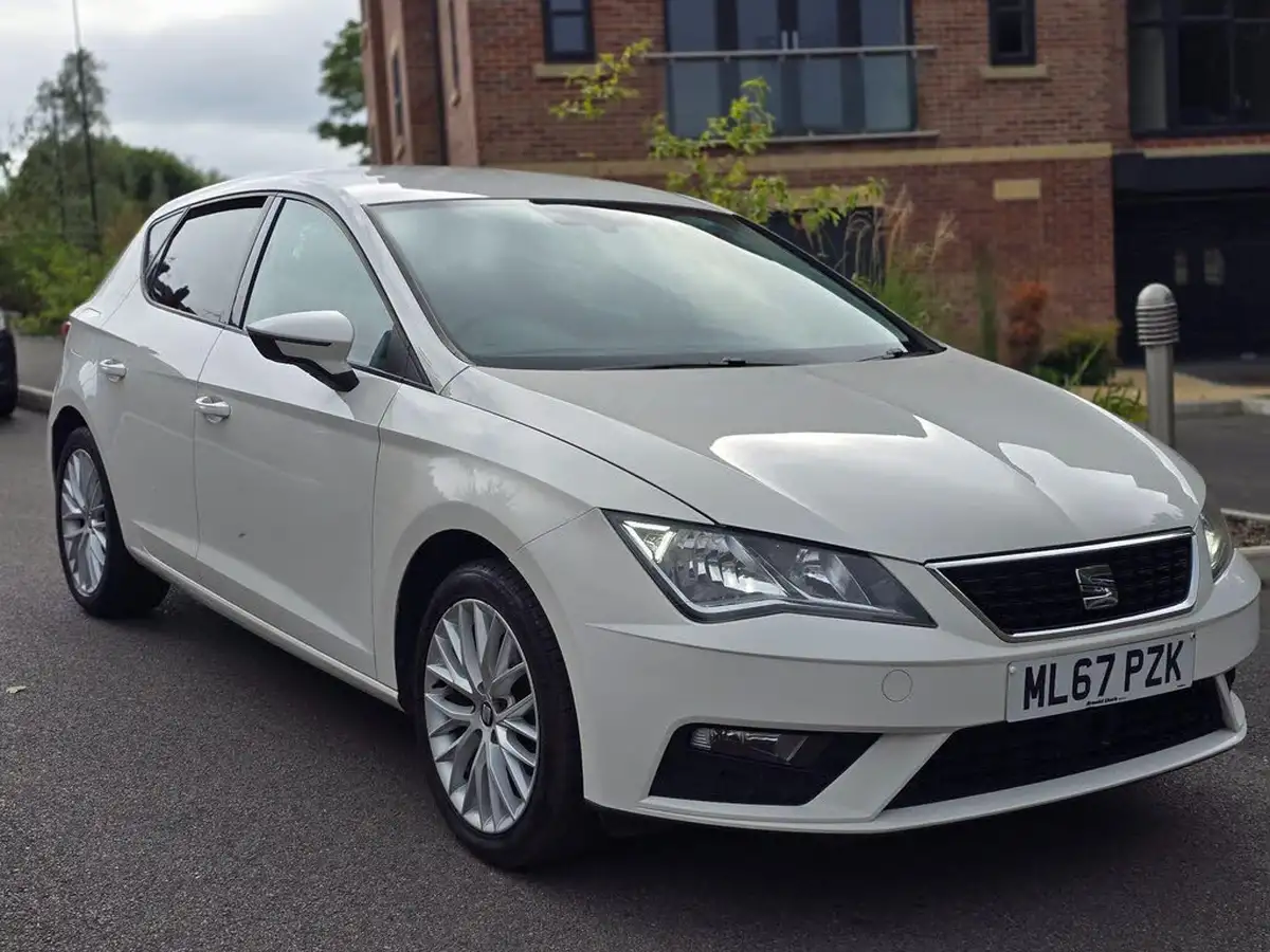 2017-seat-leon-12-tsi-se-dynamic-technology-hatchback-big-0