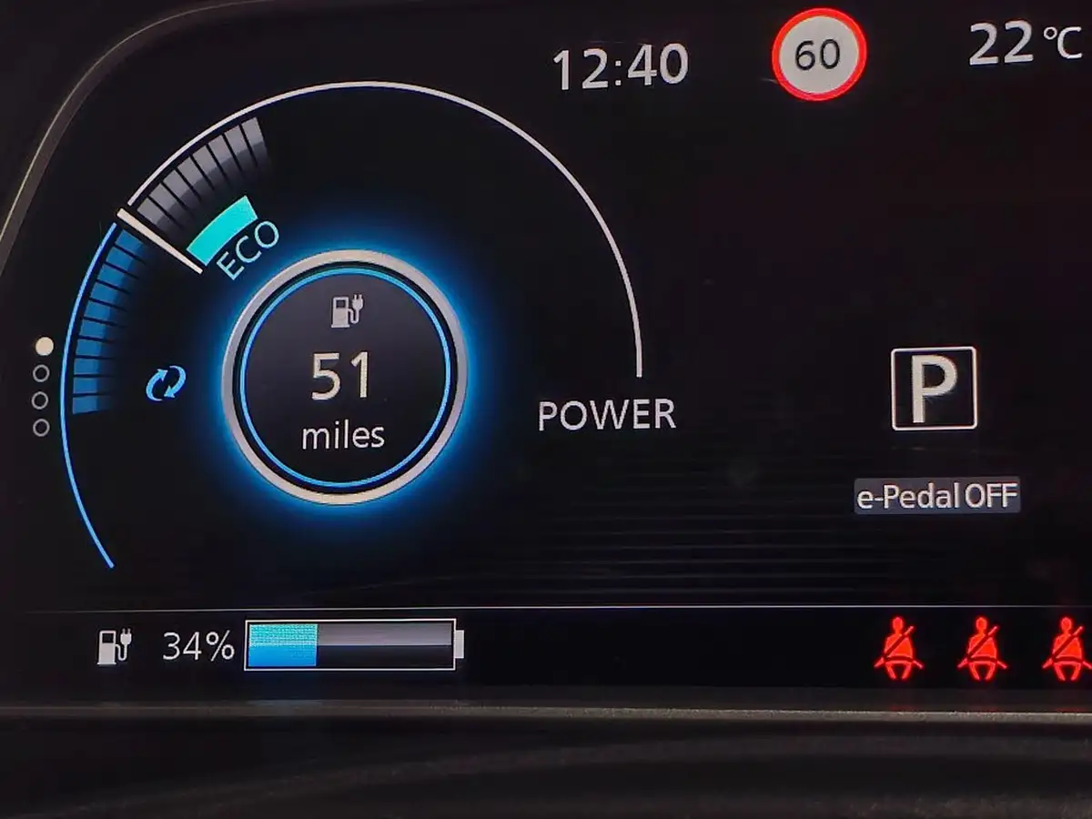 2019-nissan-leaf-e-n-connecta-big-47