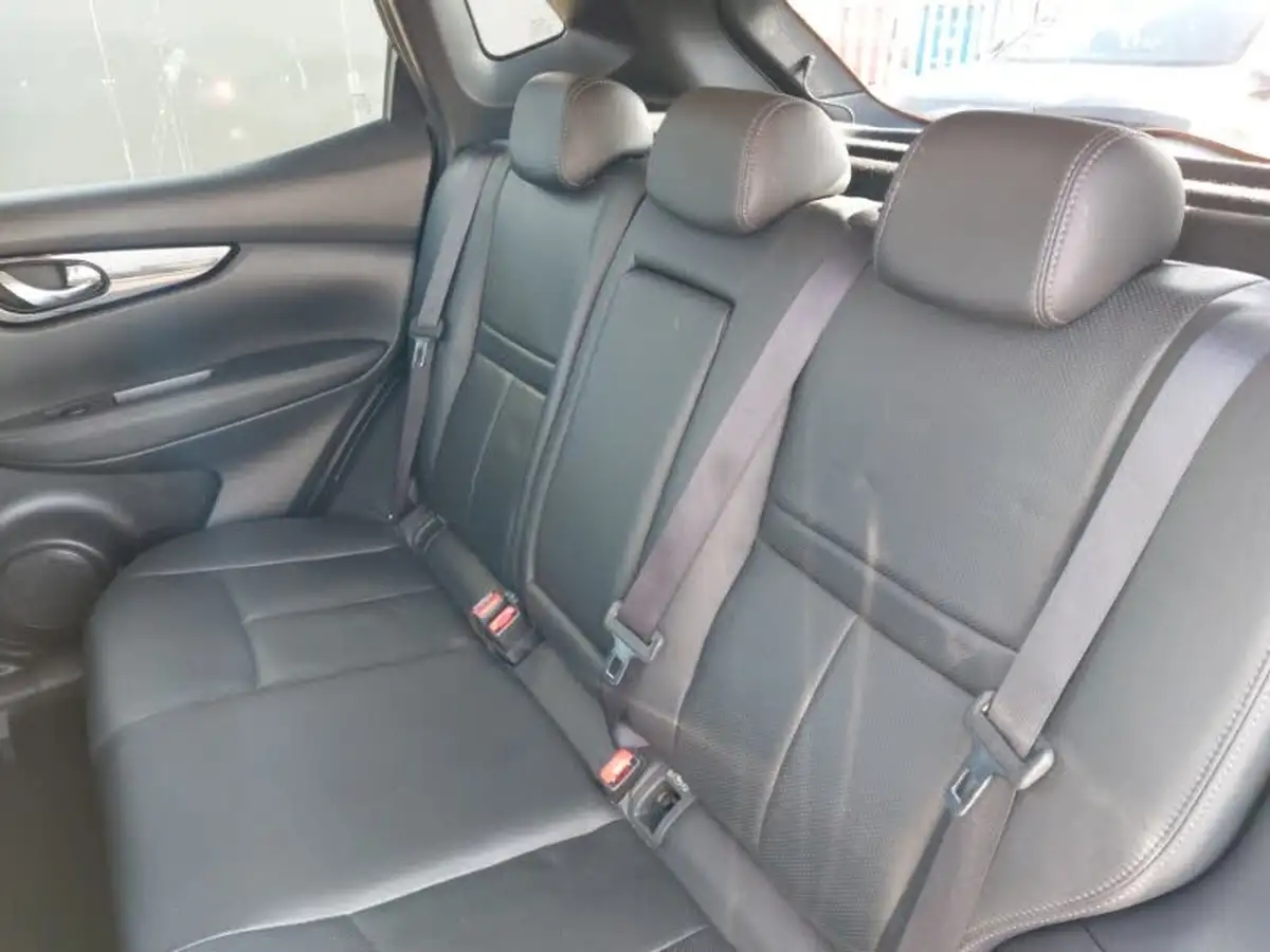 2017-nissan-qashqai-15dci-tekna-big-5