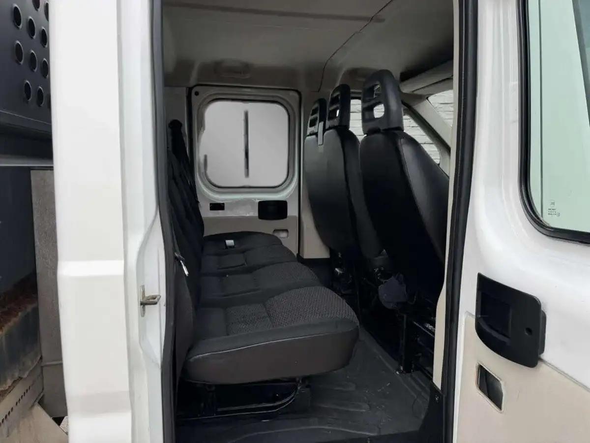 2019-peugeot-boxer-20-bluehdi-335-l3-130bhpeu6-crewcab-dropside-bfb-big-8