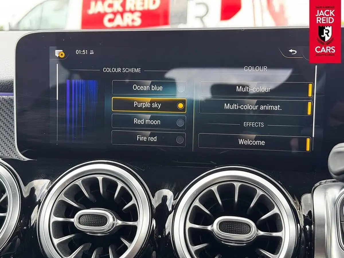 2020-mercedes-benz-glb-class-20d-glb220d-amg-line-premium-5-big-20