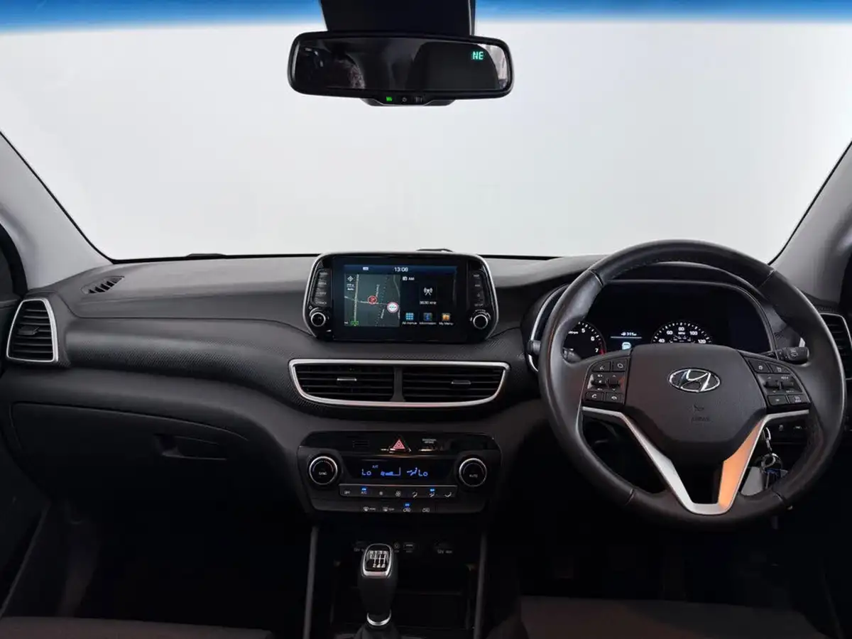 2018-hyundai-tucson-16-gdi-se-nav-big-21