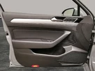 2022-volkswagen-passat-20tdi-se-nav-150ps-estate-5d-small-33