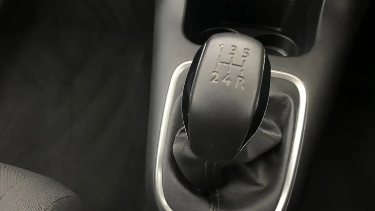 2023-citroen-c3-12-puretech-c-series-edition-83ps-ss-big-28