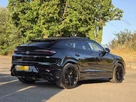 2025-lamborghini-urus-40-no-trim-small-7