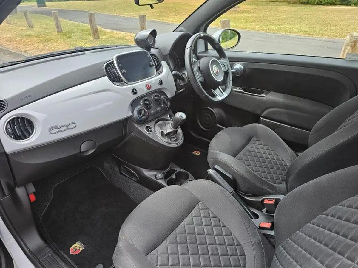 2021-abarth-595-14-tjet-big-2