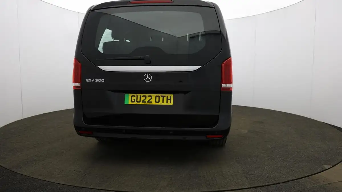 2022-mercedes-benz-eqv-e-eqv-300-sport-big-65