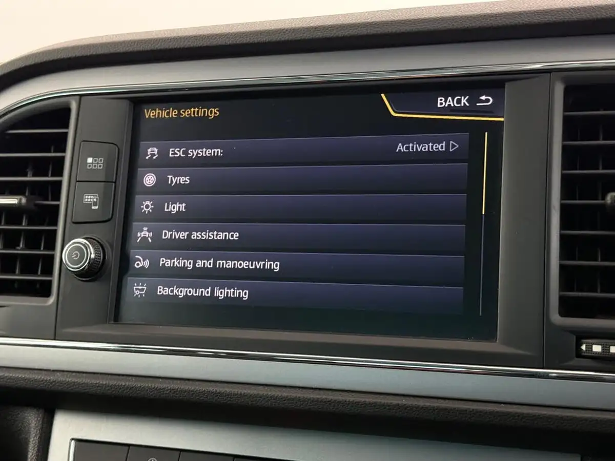 2017-seat-leon-14-tsi-xcellence-technology-hatchback-big-35