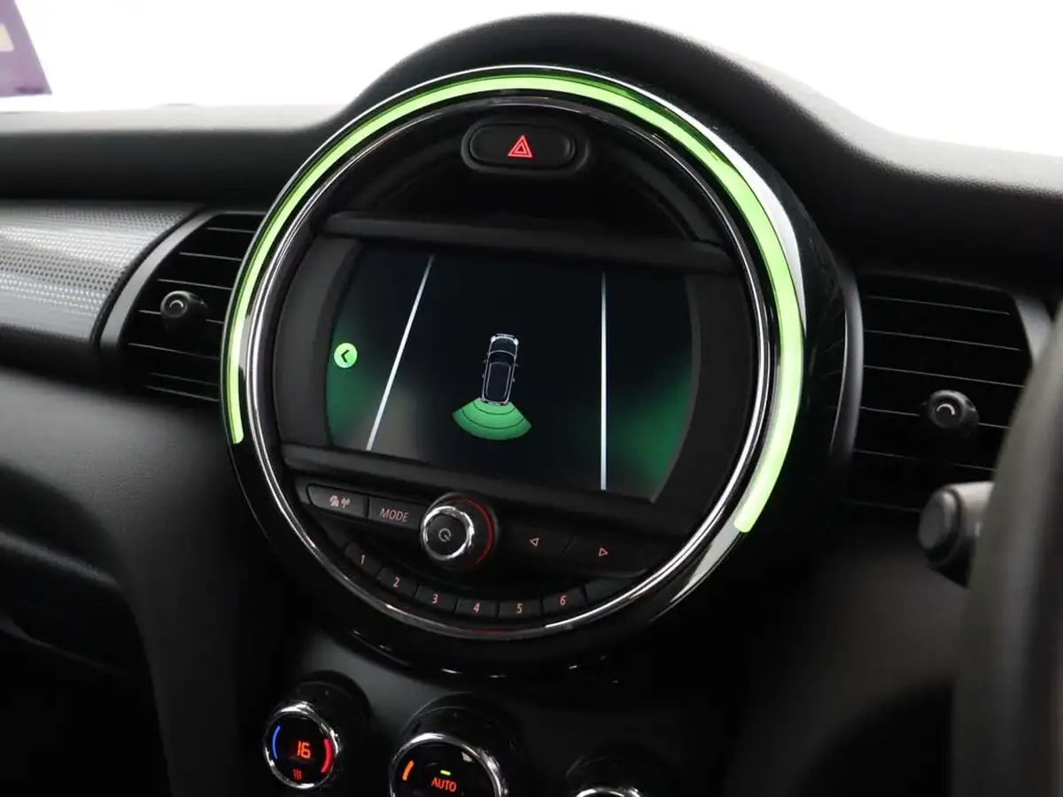 2019-mini-cooper-15-cooper-classic-hatchback-3d-big-24