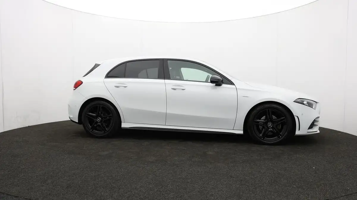 2022-mercedes-benz-a-class-13-a180-amg-line-executive-edition-hatchback-5d-7g-dct-big-36