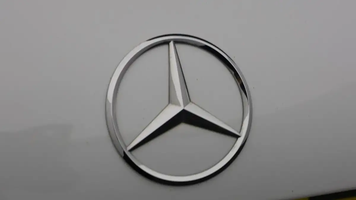 2022-mercedes-benz-a-class-13-a180-amg-line-executive-edition-hatchback-5d-7g-dct-big-20