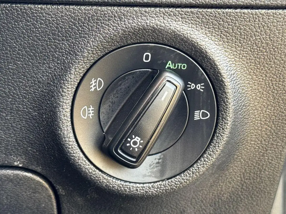 2021-skoda-karoq-15-tsi-se-technology-dsg-big-29