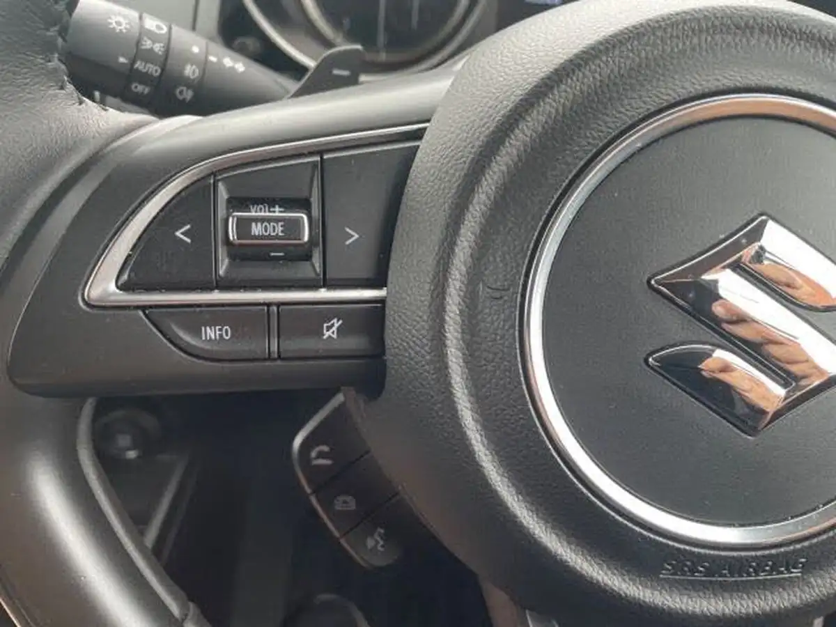 2023-suzuki-swift-12-dualjet-sz5-cvt-big-16