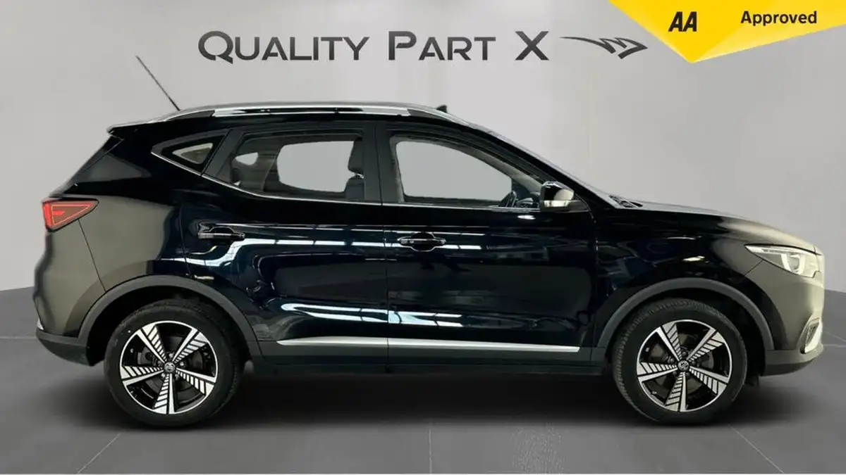 2021-mg-zs-suv-e-exclusive-ev-big-1