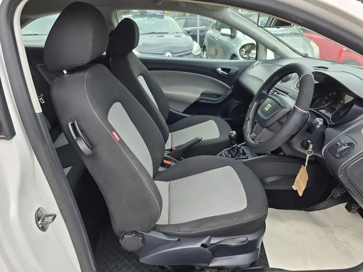 2013-seat-ibiza-14-toca-16v-84ps-sportcoupe-3d-big-14