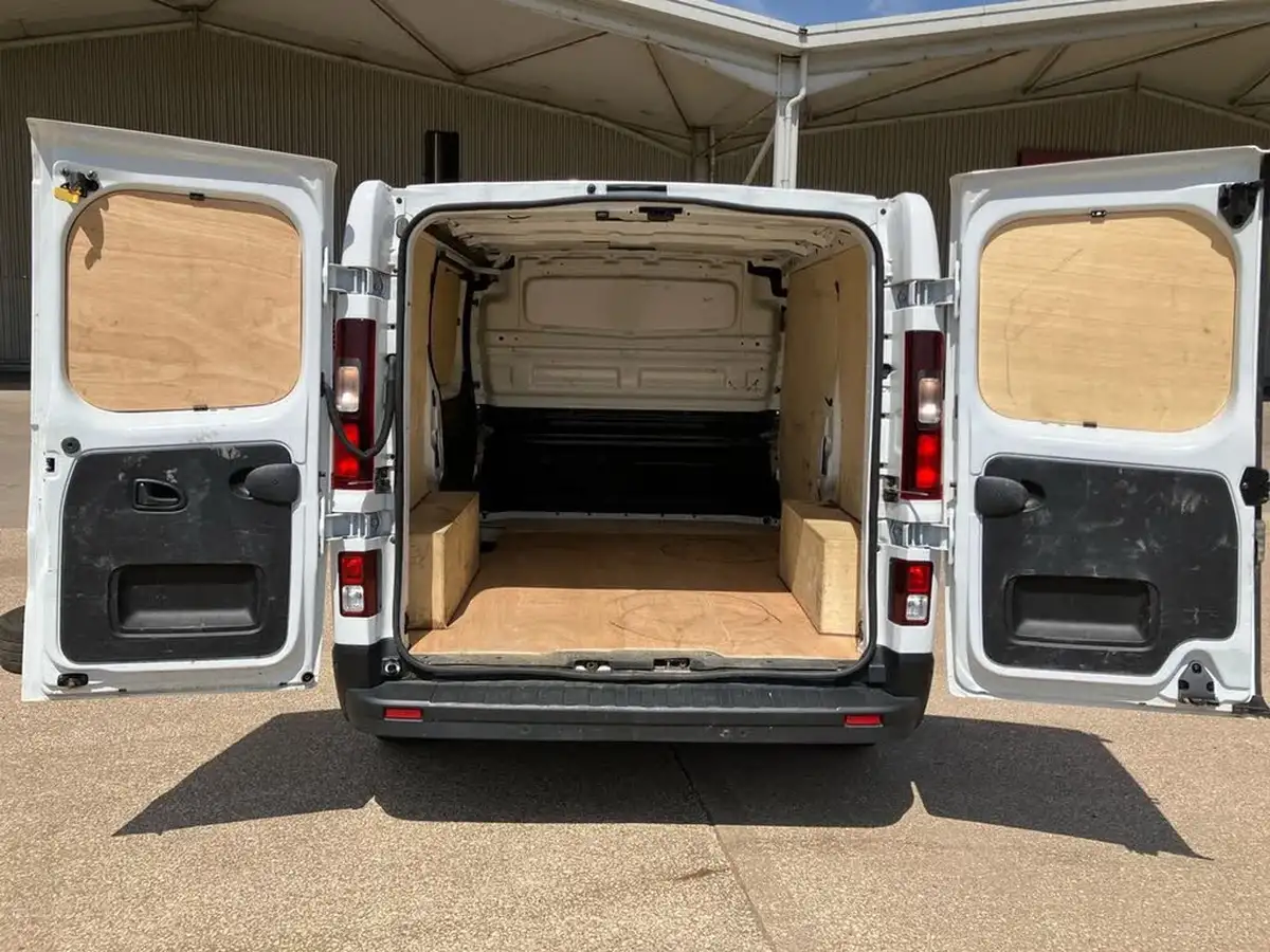 2023-renault-trafic-20dci-sl28-130-business-big-44